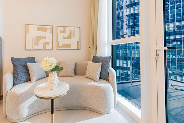 ミニマリスト ラックス スタジオ イン ザ シティ