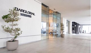 ミニマリスト ラックス スタジオ イン ザ シティ