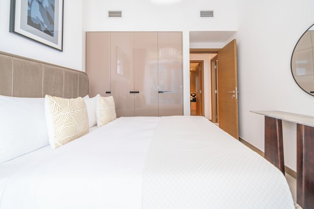 スタニング 2 ベッドルーム アパートメント – ハイ フロア ウィズ ブレステイキング ビューズ