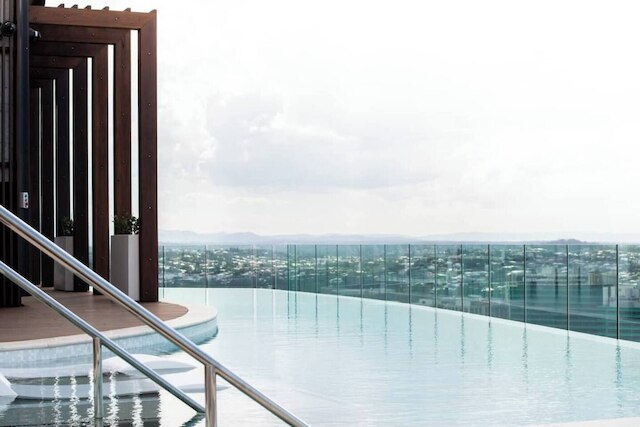 トップ フロア ラグジュアリー アパートメント ルーフトップ プール CBD