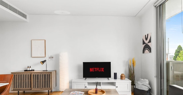 セントラル スタイリッシュ 1 ベッドルーム ウィズ バルコニー アンド エアコン