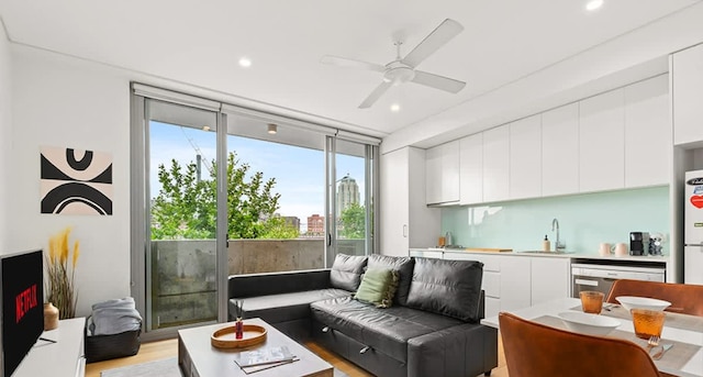 セントラル スタイリッシュ 1 ベッドルーム ウィズ バルコニー アンド エアコン