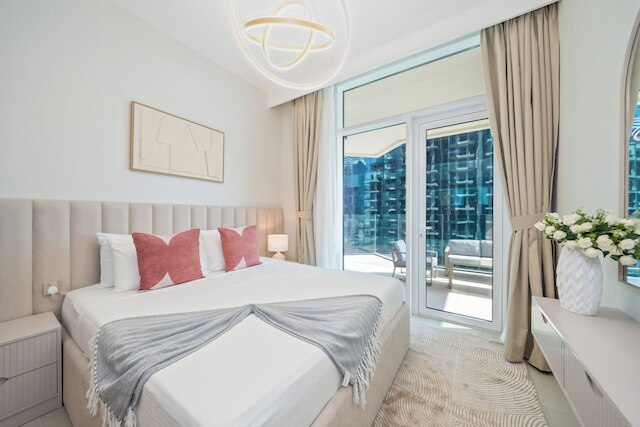 スタイリッシュ 2 ベッドルーム フルリー ファーニッシュド ユニット アット ビジネス ベイ