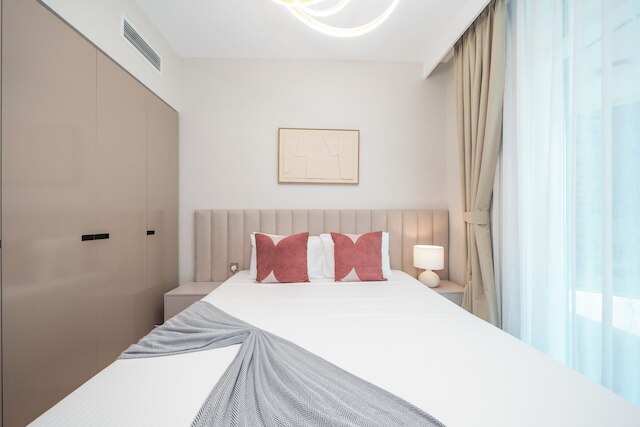 スタイリッシュ 2 ベッドルーム フルリー ファーニッシュド ユニット アット ビジネス ベイ