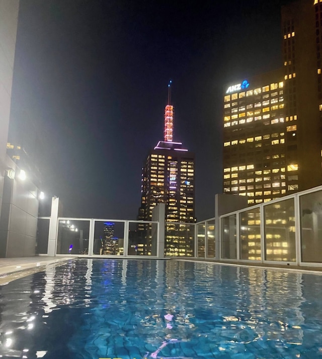 ラグジュアリアス メルボルン アパートメント ウィズ シティ ビューズ