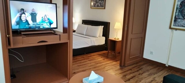 KL プレミア スイート アット タイムズ スクエア