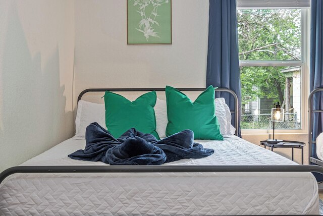 バイブレント 4 ベッドルーム/3 バスルーム オアシス ニア ハッピー ダウンタウン！