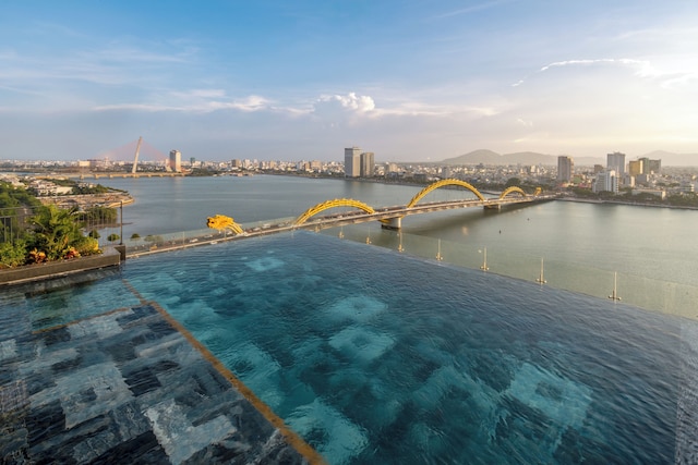 カロ プレミアム ダナン ホテル