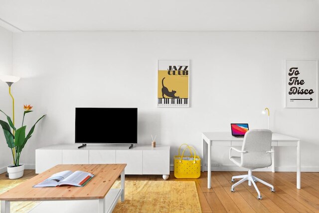 セントラル ルミナス 2 ベッド ウィズ バルコニー エアコン