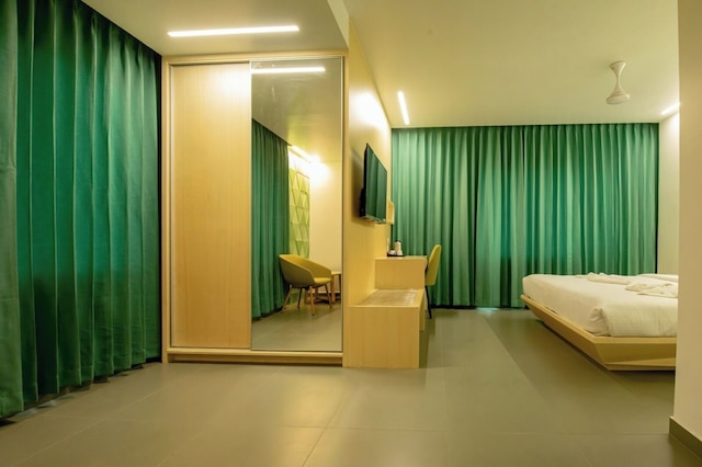 ラトナ レジデンシー