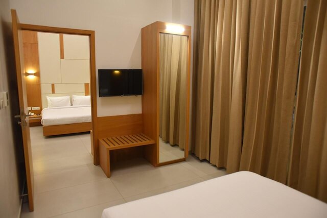 ラトナ レジデンシー