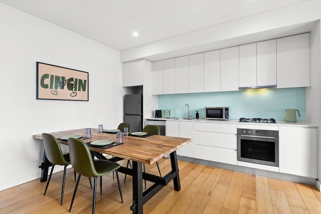 セントラル チャーミング 2 ベッドルームズ ウィズ バルコニー エアコン