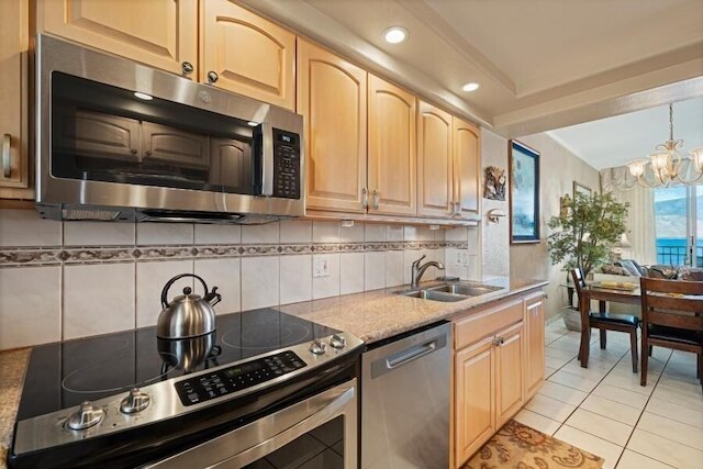 メネフネ ショアーズ、#609 2 ベッドルーム コンド