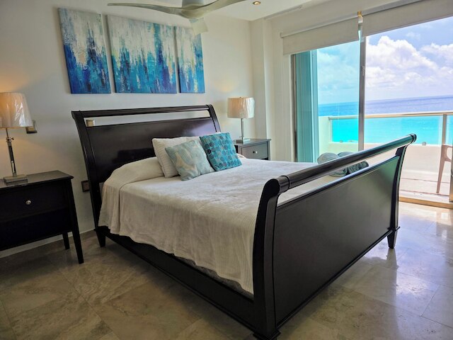 ペントハウス モデルノ エルモサ ビスタ アル マール