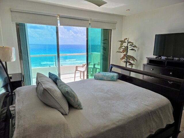 ペントハウス モデルノ エルモサ ビスタ アル マール