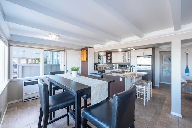 コースタル コンド ウィズ ドック アクセス ニア サンド、ショップス & バルボア ファン ゾーン