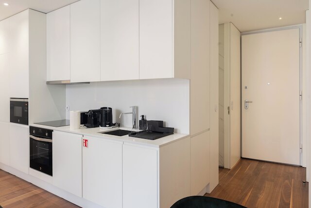 ザ プレステージ アパートメント 1F