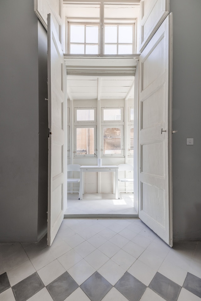 コージー エレガント 2 ベッドルーム アパートメント