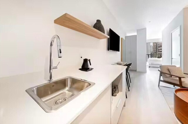 モダン コンド ブリッケル by パレルモ ホーム