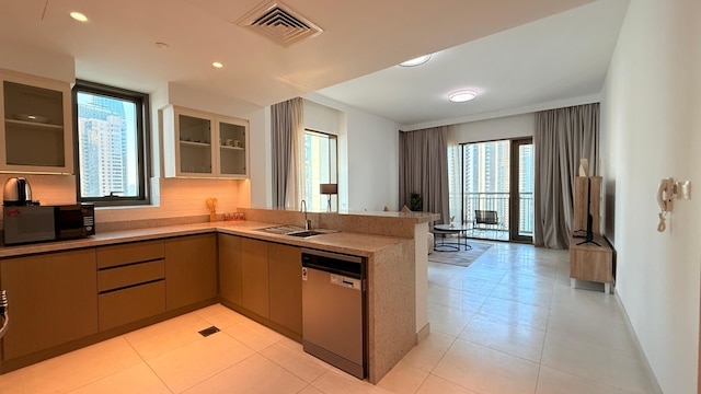 ラグジュアリー 2 ベッドルーム クリーク サイド