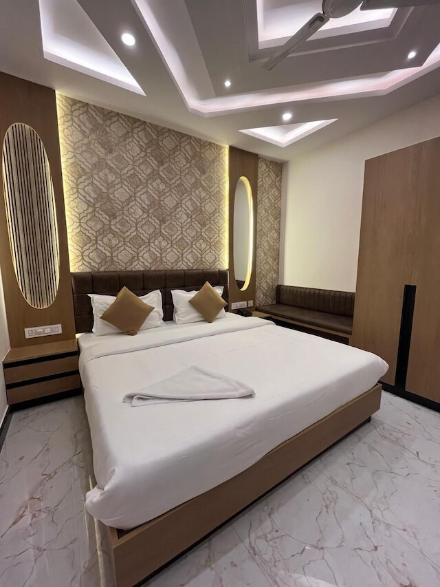 アップタウン イン