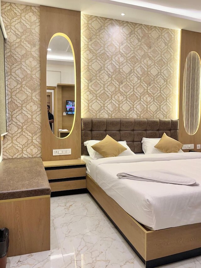 アップタウン イン