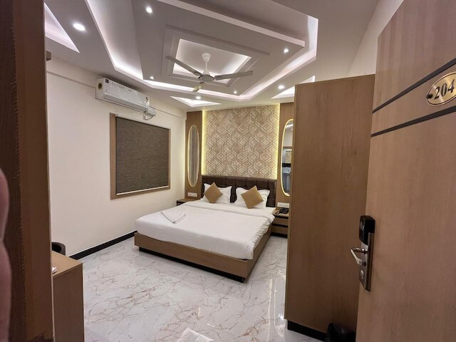 アップタウン イン