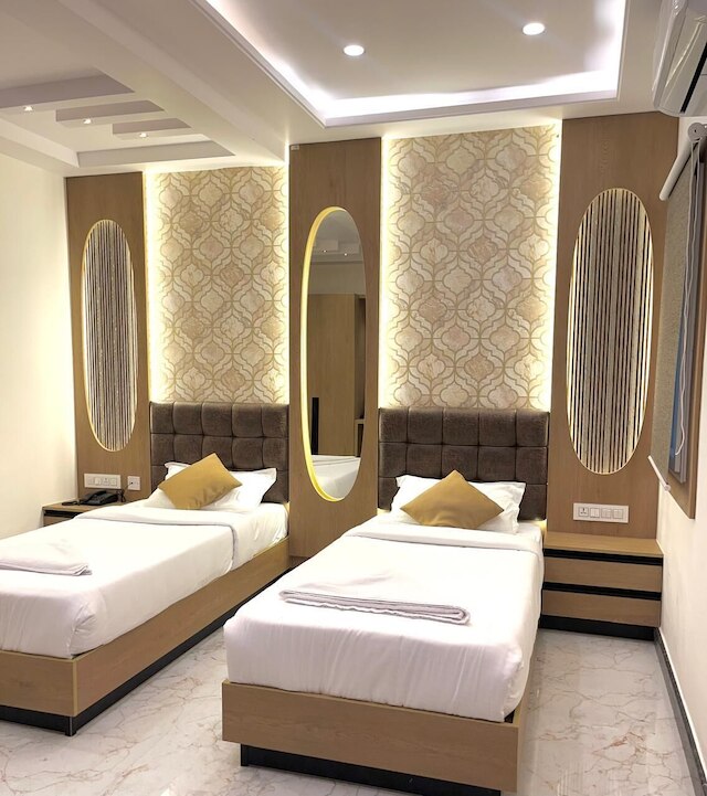 アップタウン イン