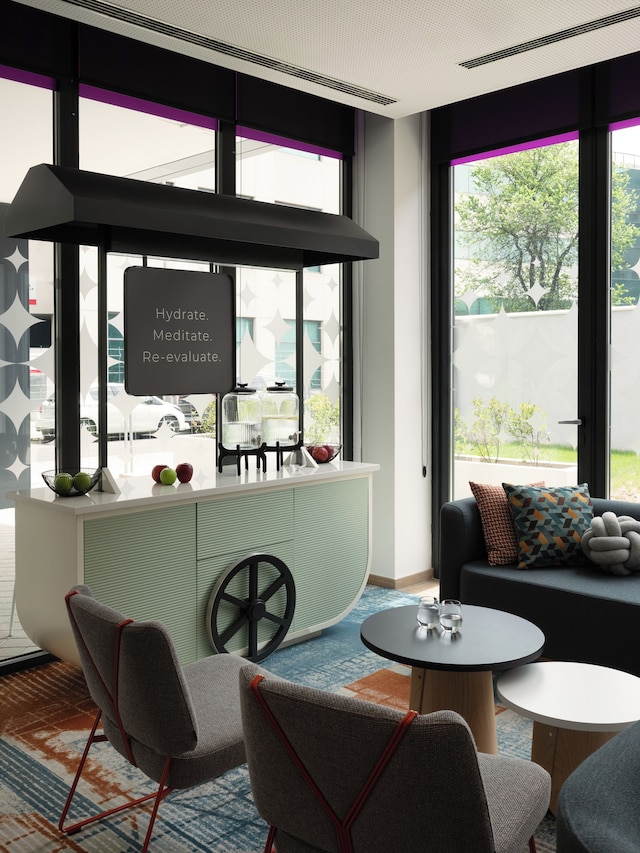 スパーク バイ ヒルトン マドリード アルカラ