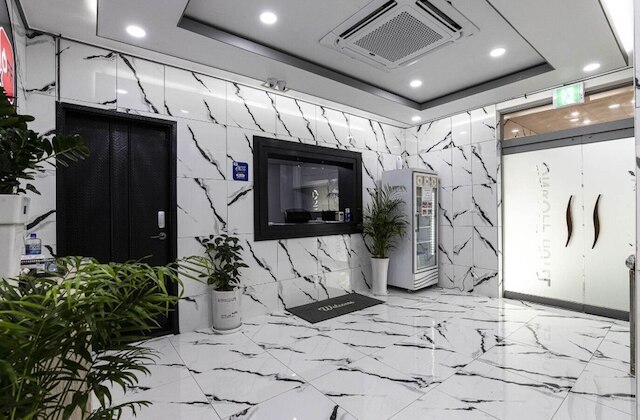 ON and OFF-Sungui Station