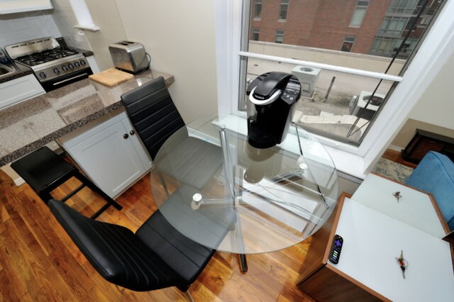 チャーミング 1 ベッドルーム イン マレー ヒル キップス ベイ - パーフェクト フォー 2