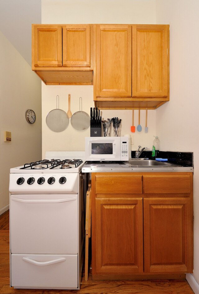 スペーシャス 2 ベッドルーム オン ザ アッパー イースト サイド ステップス フロム セントラル パーク