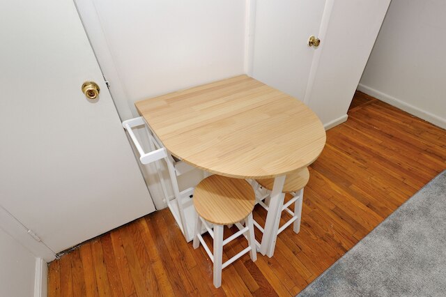 コージー スタジオ ステップス トゥ セントラルパーク アッパー イー サイド