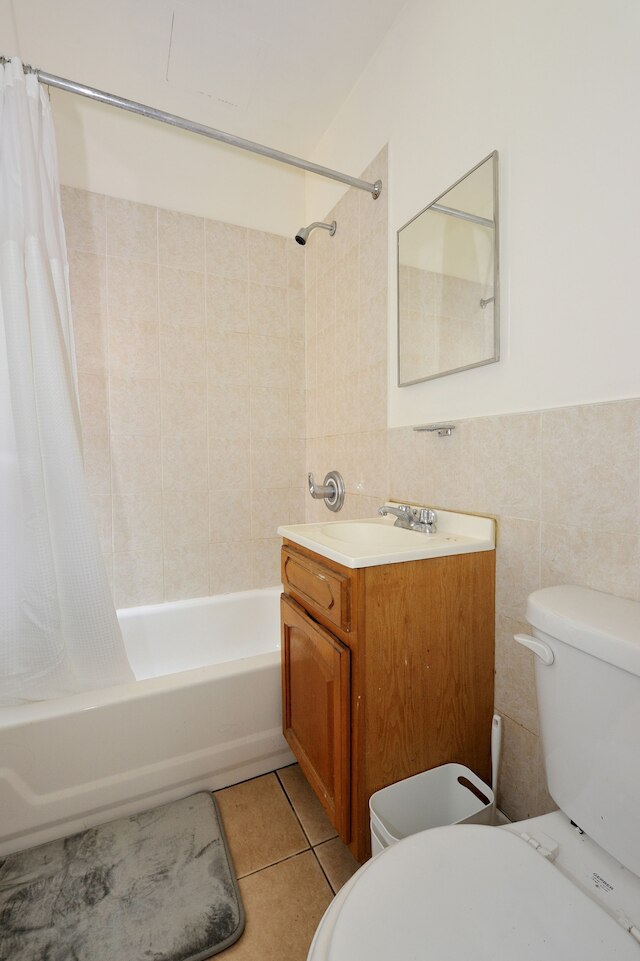 コージー スタジオ ステップス トゥ セントラルパーク アッパー イー サイド