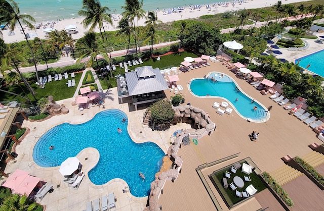 プレジデンシャル ロイヤル ダイレクト オーシャンフロント ブランド ニュー アパートメント - 1001