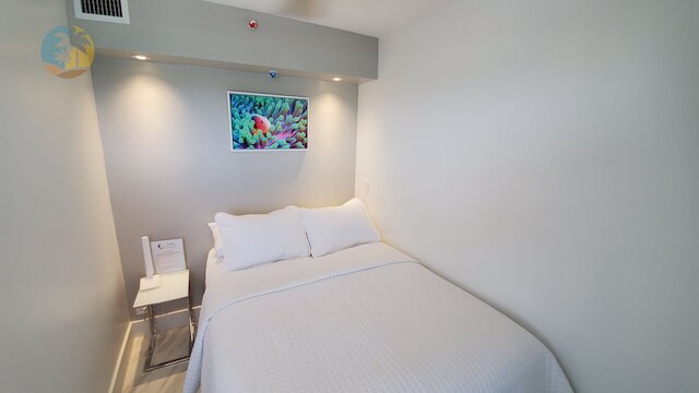 プレジデンシャル ロイヤル ダイレクト オーシャンフロント ブランド ニュー アパートメント - 1001