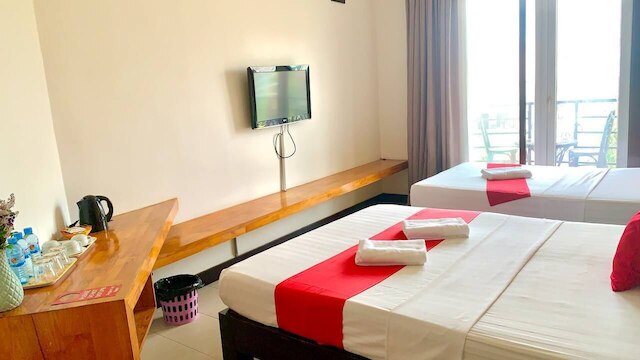 チャック トムーク モングクル ホテル