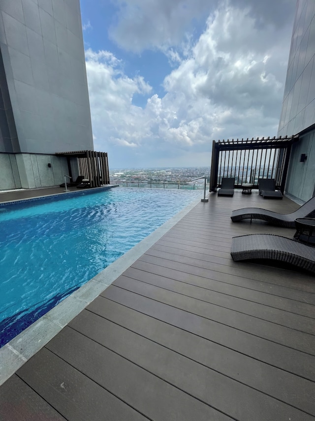 ステイケーション ジャカルタ ホランド ビレッジ