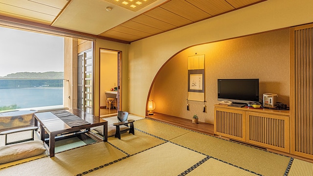 壺中の天 宿○文