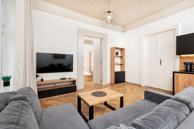 シティ オブ ザ キングス - ポセルスカ 24