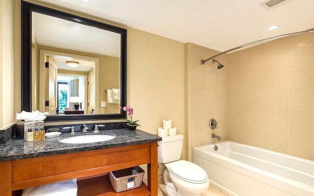 ホヌア カイ ホクラニ コレクション by KBM - 3 ユニット オン セイム フロア (222/229/240)