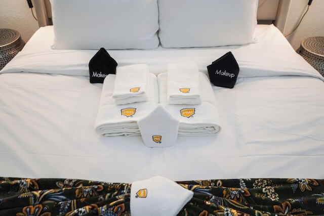 コージー 2ベッドルーム マウンテン ビュー プライベート デッキ