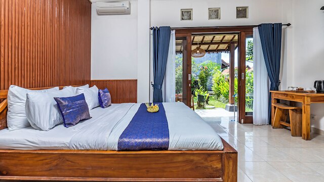 ポンドック ロリス