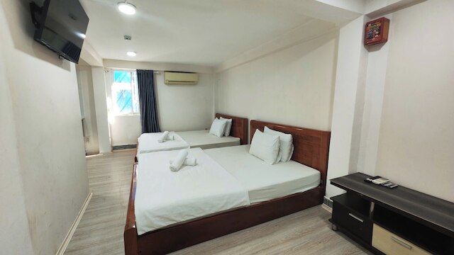 クラウン カフェ ホテル