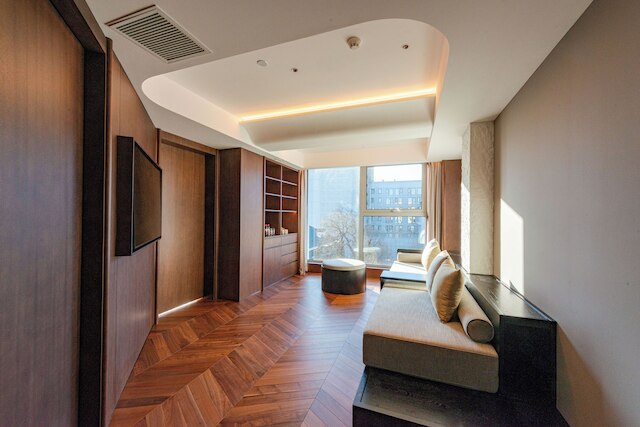 The Purple Horse Hotel