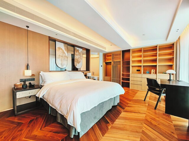 The Purple Horse Hotel