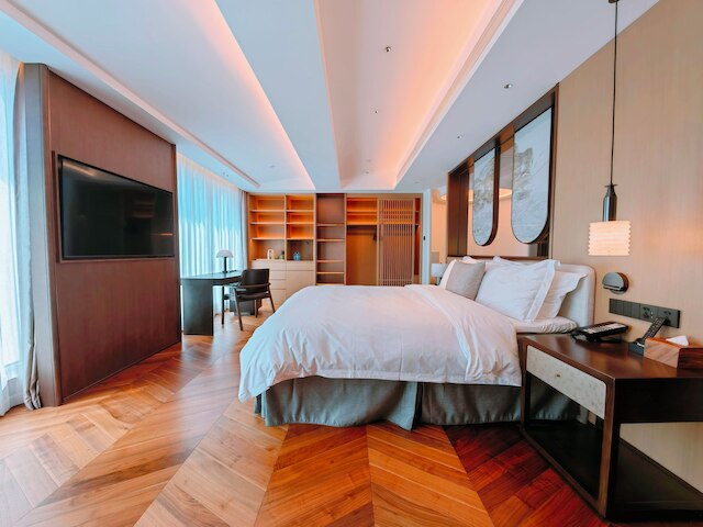 The Purple Horse Hotel