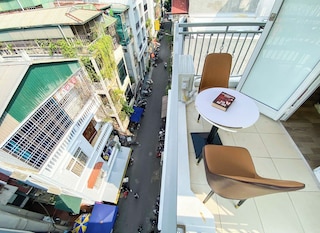 エコ ネスト レジデンス