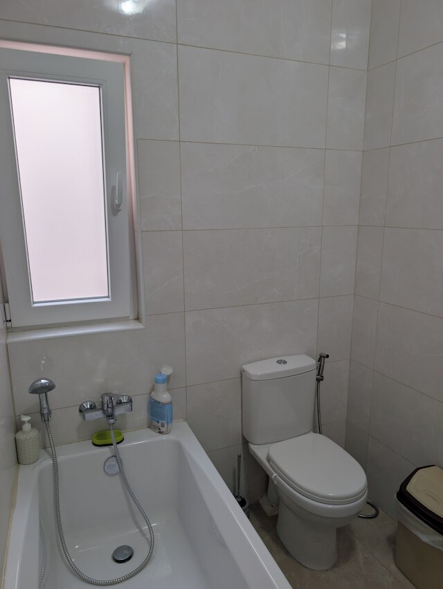 ルーム-プライベート コージー ルーム イン ア モダン サバーブ