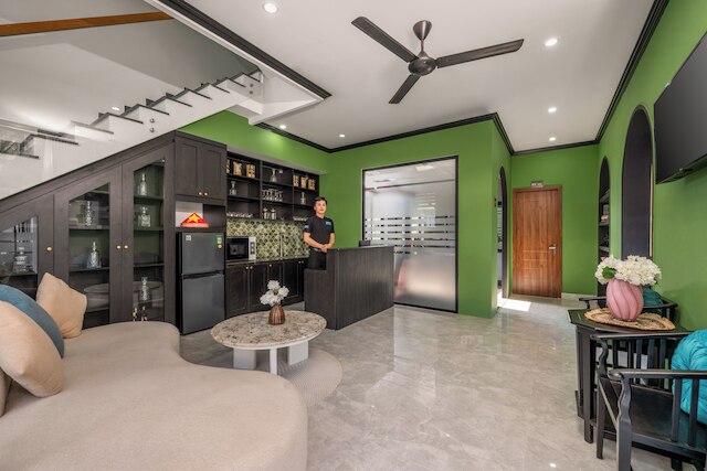 シシ ヴィラ & アパートメント